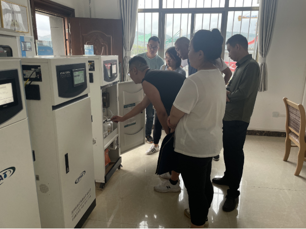 平凉市生态环境局信息监控中心到城东污水处理公司检查指导工作(图1)